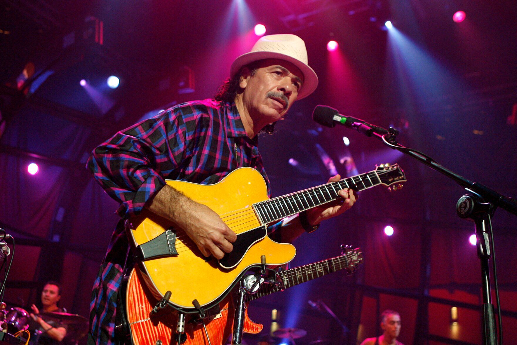 2007: Carlos Santana